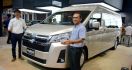 Peningkatan Toyota HiAce Premio Dibanderol Rp 516 Jutaan - JPNN.com