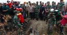 Kepala BNPB, Panglima TNI dan Kapolri Sambangi Karhutla di Riau - JPNN.com