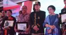 Pemkab Tabanan Raih Penghargaan Trisakti Tourism Award - JPNN.com