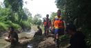 Bocah yang Terbawa Arus Sungai Jangkuk Belum Ditemukan - JPNN.com