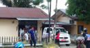 Pejabat Usia Muda Dijemput Ambulans dari Rumah Dinasnya, Prosedur Corona - JPNN.com
