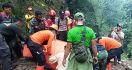 Dua Orang Tewas Tertimbun Longsor di Gunung Sangga Buana - JPNN.com