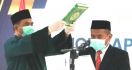 Bermasker Ucapkan Sumpah di Bawah Alquran, Didik Supriyanto Resmi Masuk DKPP - JPNN.com