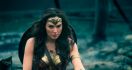 Trailer Wonder Woman 1984 sudah Tayang, Ini Dua Musuh Gal Gadot - JPNN.com