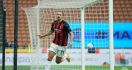 AC Milan Siap Perpanjang Kontrak Zlatan Ibrahimovic, Tetapi Ada Syaratnya - JPNN.com