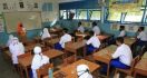 Sekolah di Karawang Siap Menjalani KBM Tatap Muka - JPNN.com