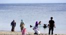 Libur Imlek, Warga Gorontalo Pilih Berwisata ke Pantai - JPNN.com