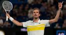 Pukul Pria dari Negeri Para Dewa, Daniil Medvedev Masuk Final Australian Open 2021 - JPNN.com