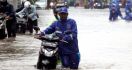 Sepeda Motor Mogok Akibat Terendam Banjir, Cek 4 Komponen Ini - JPNN.com