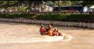 Berenang di Sungai Kalimalang, Rafi Terseret Arus, Tenggelam Lalu Hilang - JPNN.com