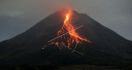 Gunung Merapi Telah Meluncurkan Guguran Lava 49 Kali - JPNN.com