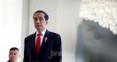 Baru Mendarat di Jakarta Malam, Jokowi Langsung Copot Firli Bahuri dari Ketua KPK - JPNN.com