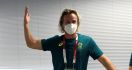 Viral Gara-Gara Aksi Robek Masker, Pelatih Renang Australia Langsung Minta Maaf - JPNN.com