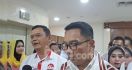 Tantang Ridwan Kamil Pakai Jersey Persija, Ketum Jakmania: Cowo Butuh Pembuktian - JPNN.com