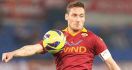 Totti Perpanjang Kontrak Hingga 2016 - JPNN.com