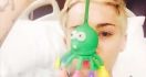 Miley Cyrus Batalkan Konser, Posting Foto di Rumah Sakit - JPNN.com
