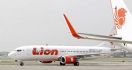 Pegawai Lion Air dan Sriwijaya Air Merokok di Ruang Terlarang Bandara - JPNN.com