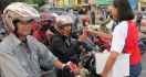 Sebar Takjil dan Mudik Sehat ala Koalisi 5 Komunitas Sepeda Motor - JPNN.com