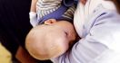 Bahaya Memberi ASI Bagi Bayi, Kok Bisa? - JPNN.com