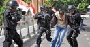 Densus 88 Escorts Terrorism Convict To Mataram - JPNN.com