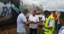 Tim Bahas Evakuasi Bangkai Pesawat Kalstar - JPNN.com