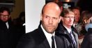 Ngeri! Jason Statham Bakal Duel dengan Hiu Raksasa - JPNN.com