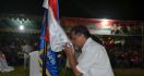 Lihat Foto Ini, Pejuang Merah Putih di Timor Timur Meneteskan Air Mata - JPNN.com