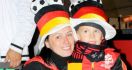 Ibu-Anak Dukung Jerman - JPNN.com