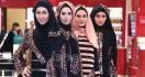 Tampil Cantik dengan Busana Muslimah - JPNN.com
