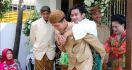 Jokowi Ternyata Masih Kuat Nggendong Gibran, Nih Fotonya... - JPNN.com