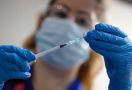 Facebook Sikat Akun yang Menjelekkan Vaksin Pfizer dan AstraZeneca - JPNN.com