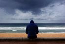 Survei terbaru: Pria Usia Paruh Baya di Australia adalah Kelompok yang Paling Kesepian - JPNN.com