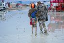 Dunia Hari Ini: Festival Burning Man Berubah Jadi Bencana Banjir Lumpur - JPNN.com