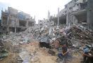 Pembalasan Israel Amat Brutal, Aparat Palestina Kewalahan Menolong Warga Gaza - JPNN.com
