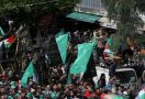 Dunia Hari Ini: Ribuan Warga Menghadiri Pemakaman Wakil Pemimpin Hamas - JPNN.com