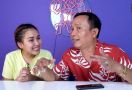 Ayah Ayu Ting Ting Dilarikan ke Rumah Sakit, Terbaring Lemah, Mohon Doanya - JPNN.com