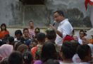 Anak-Anak dari Pemukiman Kumuh Jadi Prioritas Anies - JPNN.com