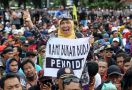 Puluhan Guru di Aceh Demo Tuntut Perpanjangan Kontrak - JPNN.com