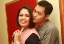Haha, Netizen Lebih Kenal Eks Suami Elly Sugigi Ketimbang Rezky Aditya - JPNN.com
