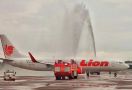Lion Air JT610 Dipastikan Jatuh, Puingnya Ditemukan - JPNN.com