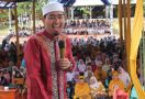 Sudah Dibebaskan Imigrasi Singapura, Ustaz Solmed Masih Sedih - JPNN.com