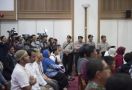 Wanita Pembawa Sangkur di Sidang Ahok, Pasien RSJ? - JPNN.com
