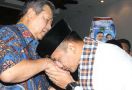AHY dan SBY Jangan Buru-Buru Pesta, Minta Maaf Dulu kepada Presiden Jokowi - JPNN.com