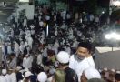 Qunut Nazilah Dilantunkan Imam Salat Subuh TAPI 7 - JPNN.com