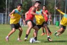 Arema FC 22 Pemain, Hanya Dua Striker - JPNN.com