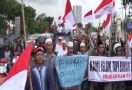 Ratusan Orang Demo Tolak Rizieq ke Surabaya - JPNN.com