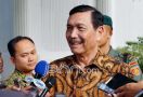 Luhut: Sadap Sana Sadap Sini, Kampungan Itu - JPNN.com