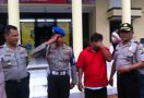 Pasangan Sesama Jenis Kompak Jadi Polisi Gadungan - JPNN.com