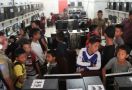 Petugas Razia Datang, Puluhan Pelajar Ini Malah Cuek - JPNN.com