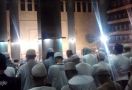 Gerimis, Jemaah Aksi 112 Menyemut ke Istiqlal - JPNN.com